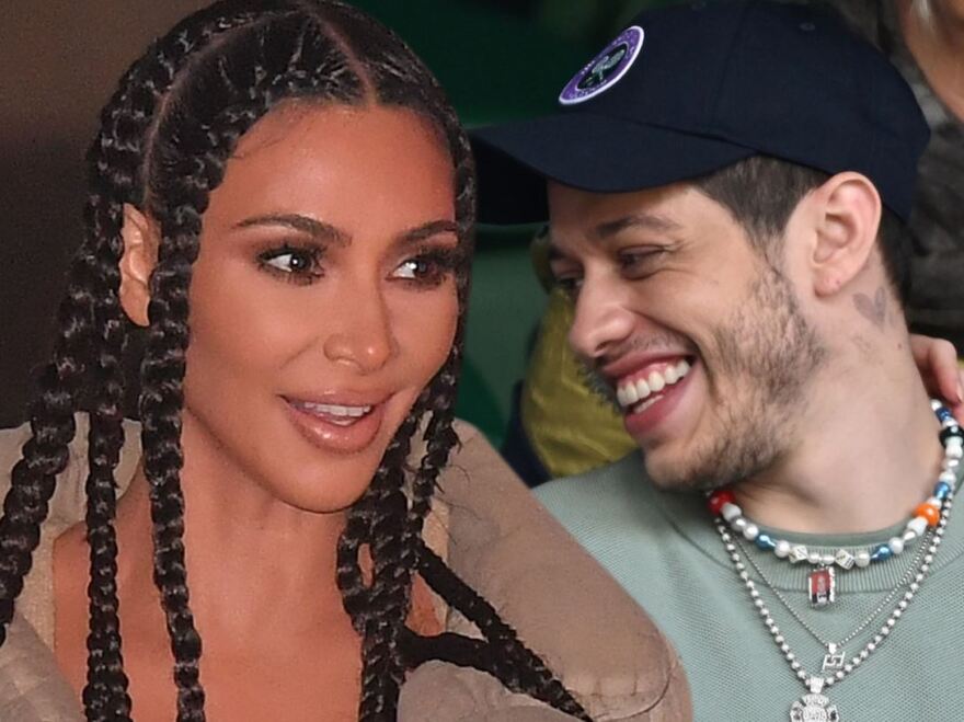 Η Κιμ Καρντάσιαν ποζάρει με μπικίνι σε παραλία στις Μπαχάμες, με τις πλούσιες καμπύλες της σε πρώτο πλάνο