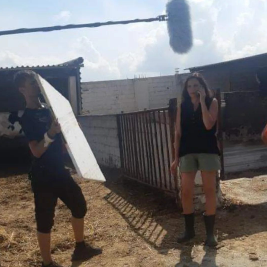 Μαύρο Ρόδο: Η Θεοφανία Παπαθωμά δημοσίευσε φωτογραφίες από τα γυρίσματα