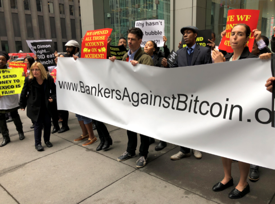 Consensus 2018: Κρυπτονομίσματα, Λαμποργκίνι και... Εύα Καϊλή!