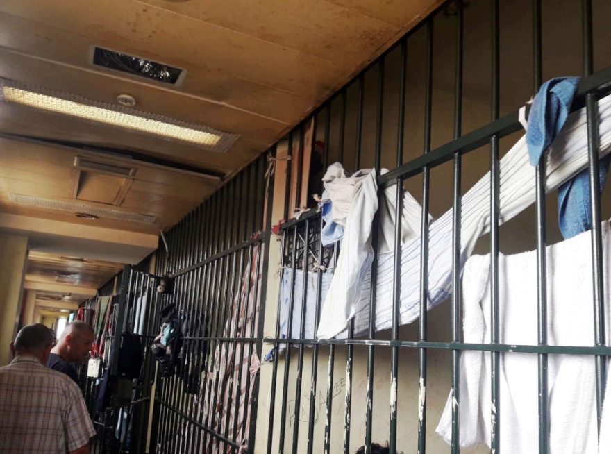 Τμήμα Αλλοδαπών: Τριτοκοσμικές συνθήκες για αστυνομικούς και κρατούμενους