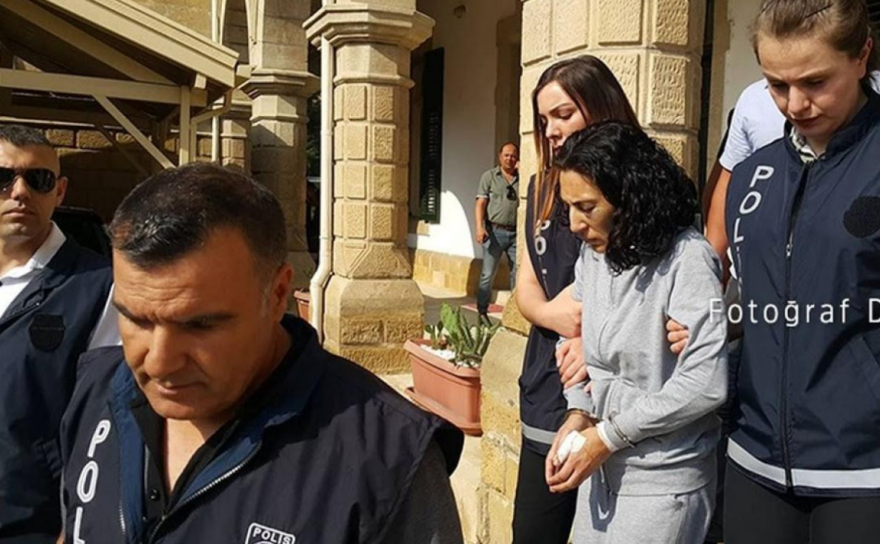 Κατεχόμενα: Με 17 μαχαιριές έσφαξε τον γιο της - Ο παππούς δεν άντεξε το θέαμα και πέθανε!