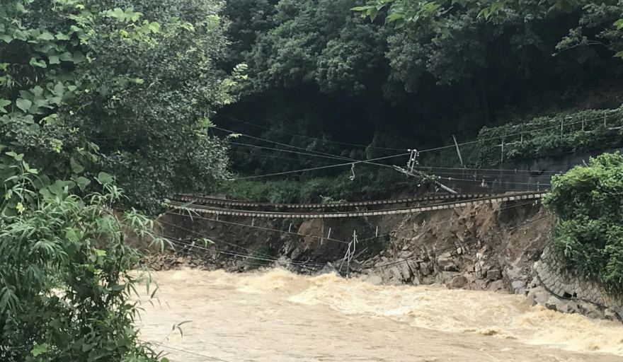 Ασύλληπτη τραγωδία στην Ιαπωνία: Στους 100 οι νεκροί από τις πρωτοφανείς πλημμύρες