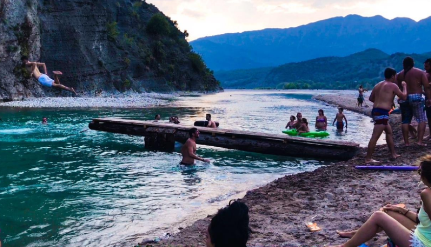 River Parties 2018 στις γαλάζιες παραλίες της Κοιλάδας του Αχελώου: Φουσκωτά, μουσική και χορός 