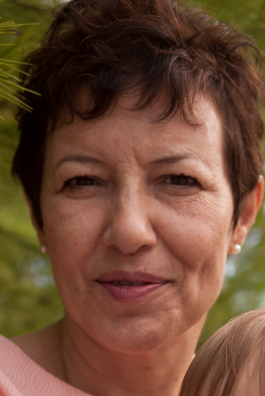 Αγνοείται μετά τη φονική πυρκαγιά η γνωστή ηθοποιός Χρύσα Σπηλιώτη και ο σύζυγός της