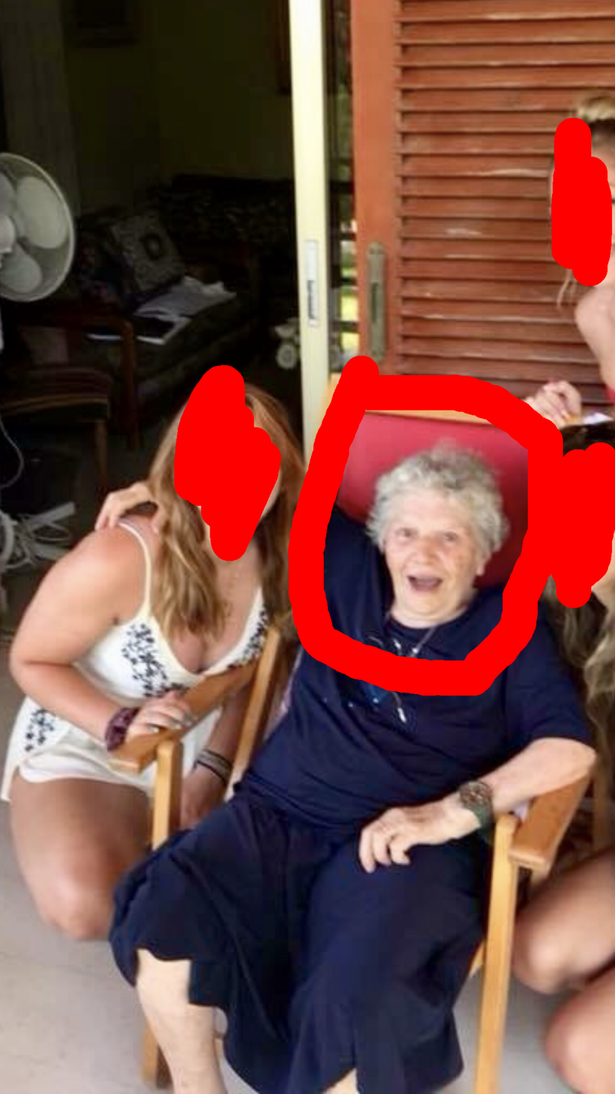 Φωτιά στο Μάτι: Πάνω από 100 οι αγνοούμενοι - Ηλεκτρονική βάση για την αναζήτησή τους