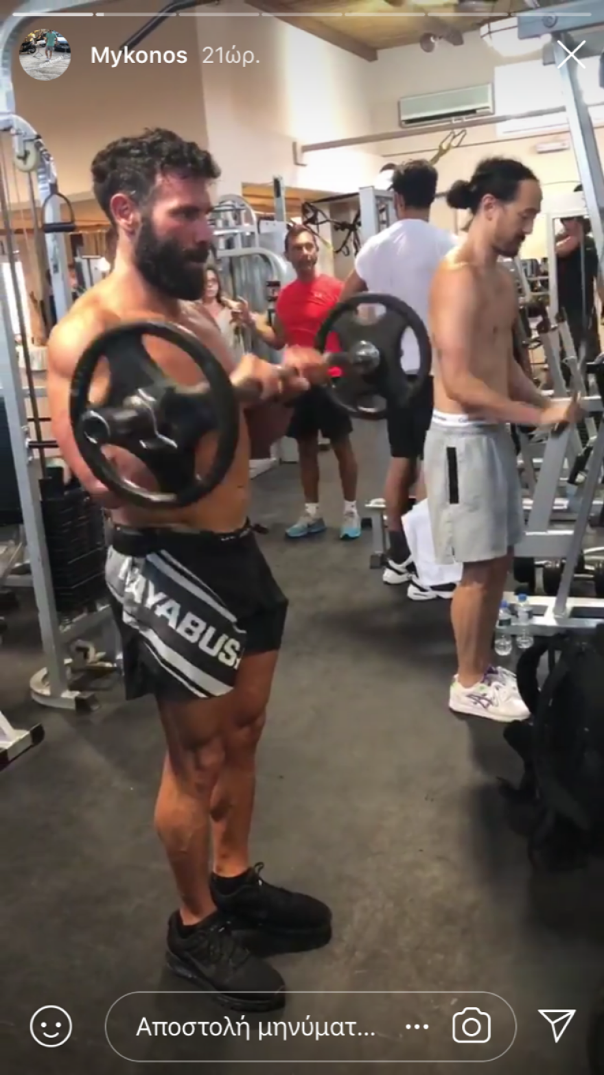 Νταν Μπιλζέριαν: Ο «βασιλιάς του instagram» τα σπάει στη Μύκονο