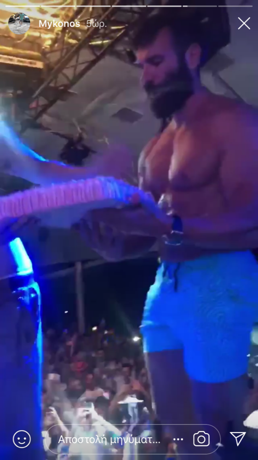 Νταν Μπιλζέριαν: Ο «βασιλιάς του instagram» τα σπάει στη Μύκονο