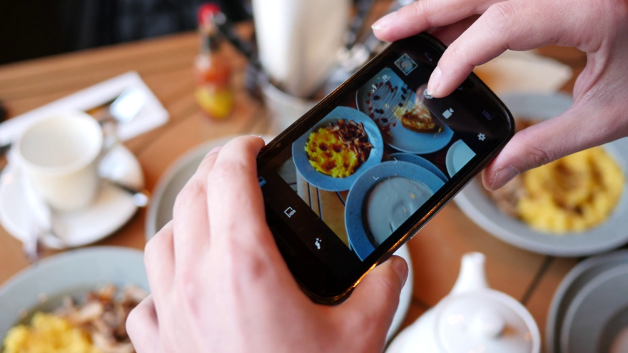 Έρευνα: Με το να θέλουμε συνεχώς να είμαστε... «μέσα σε όλα», δεν αφιερώνουμε χρόνο σε τίποτα!