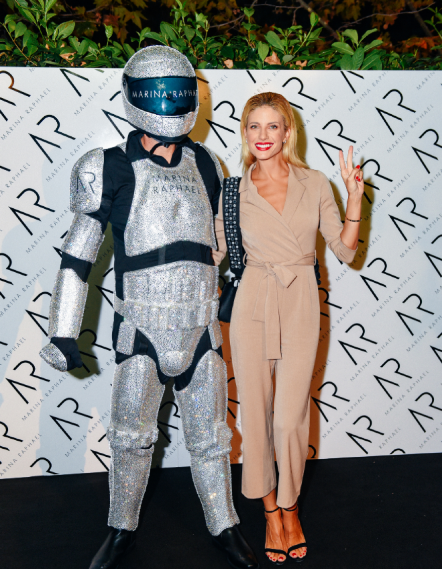 Marina Raphael: Cocktail party με κοσμικές παρουσίες για την γόνο της οικογένειας Swarovski