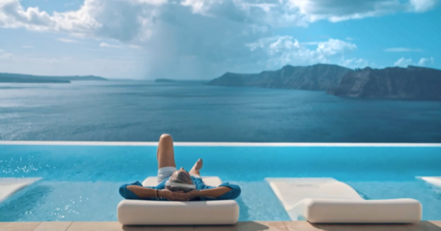 Στην κορυφή του κόσμου η Ελλάδα: Βίντεο για τη Σαντορίνη κέρδισε χρυσό βραβείο σε φεστιβάλ στις Κάννες