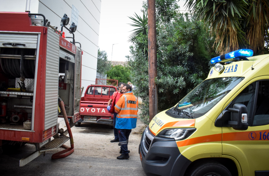 Οικογενειακή τραγωδία στο Άργος: Η μητριά του 26χρονου γλίτωσε, γιατί κλειδώθηκε στο μπάνιο