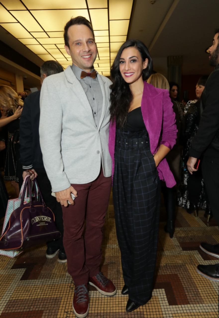 Λαμπερές παρουσίες στην πρεμιέρα της παράστασης «Οι Μάγισσες της Σμύρνης»