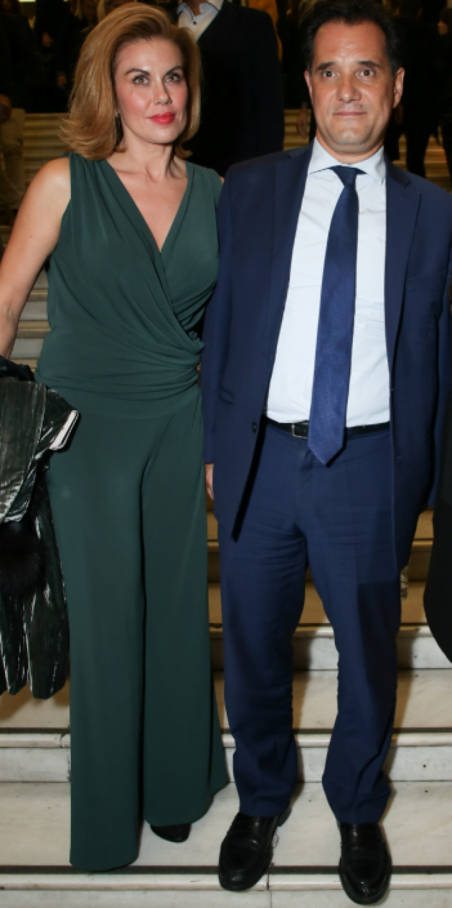 Λαμπερές παρουσίες στην πρεμιέρα της παράστασης «Οι Μάγισσες της Σμύρνης»