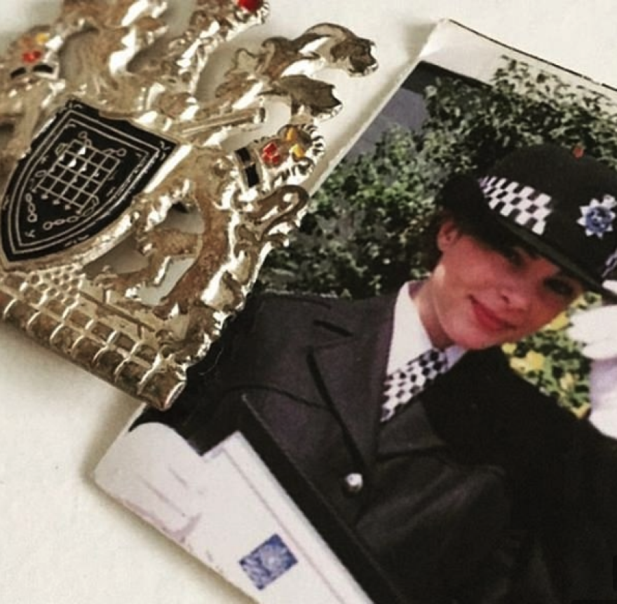 Sermin Kentman: Η πιο σέξι και προκλητική αστυνομικός της Βρετανίας «ρίχνει» το instagram