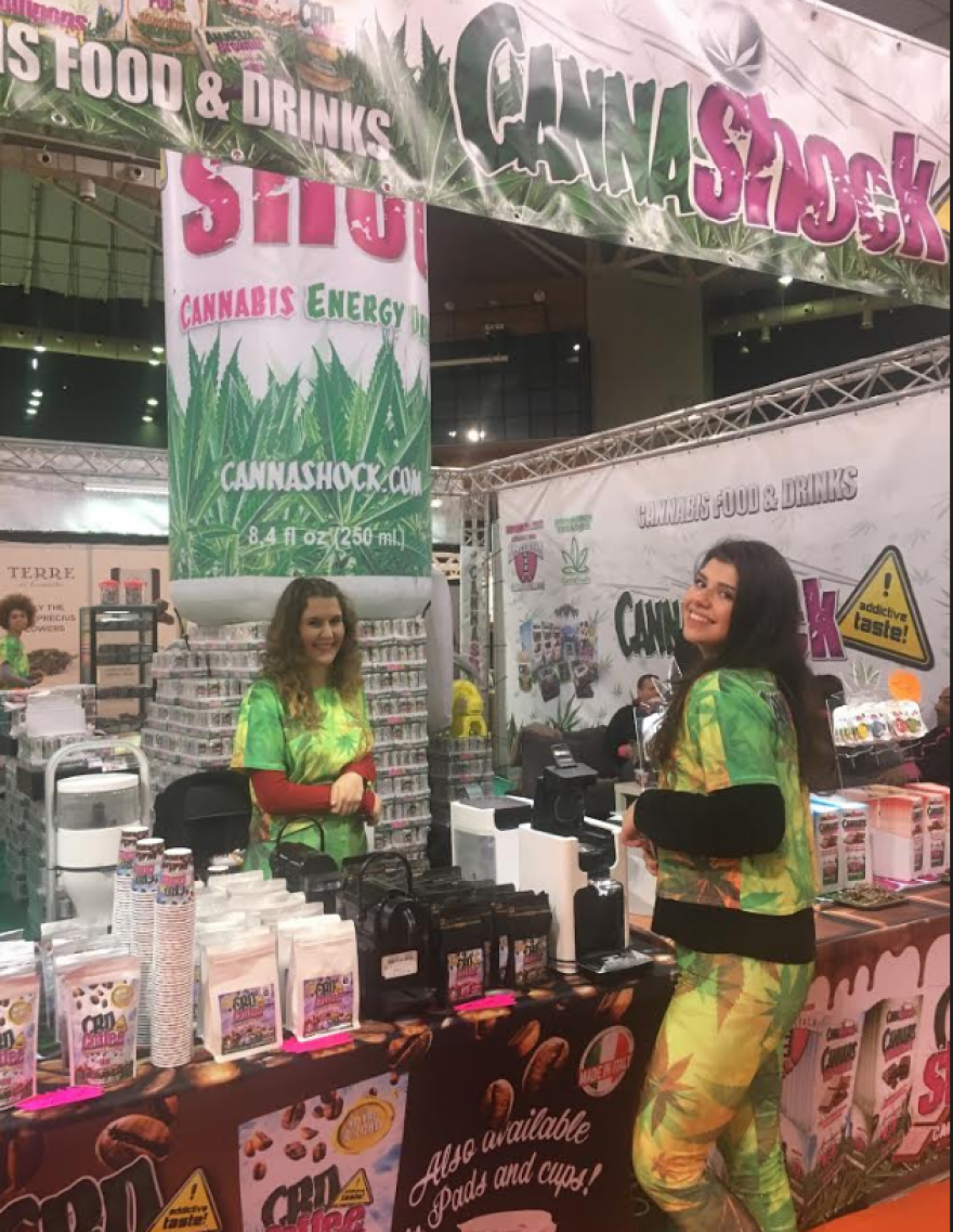 Ξεκινάει η  2η «Athens Cannabis Expo»  - Τυριά, πίτσα, τσάι και ρούχα από κάνναβη 