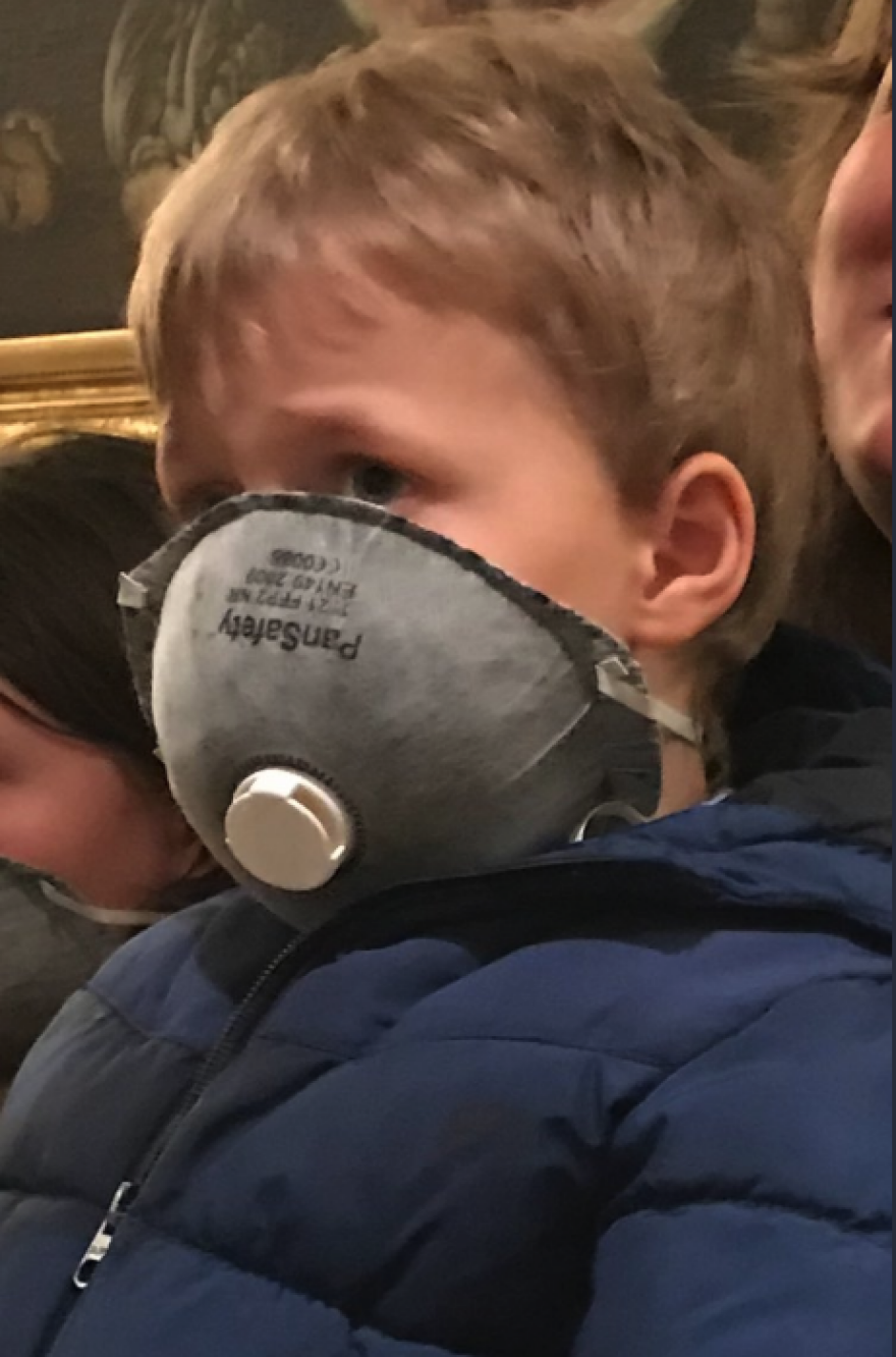 Συλλαλητήριο για τη Μακεδονία: Viral στο διαδίκτυο η φωτογραφία του μικρού με τη μάσκα 