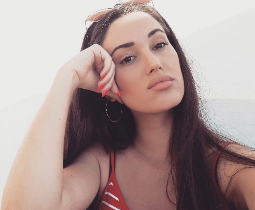 Φωτογραφίες: Αυτή είναι η 20χρονη Βασίλισσα του Καρναβαλιού της Πάτρας