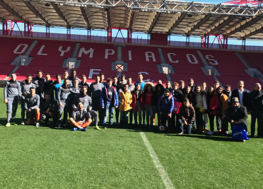 Άρωμα Ελλάδας για μαθητές από τον Παναμά: Πολιτισμός, χοροί, κουζίνα και… Ολυμπιακός