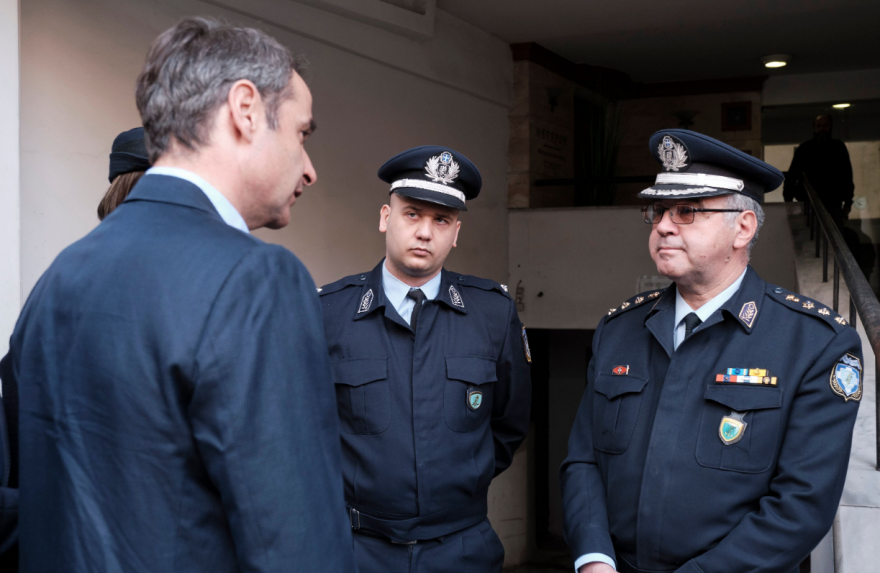 Μητσοτάκης από το Αστυνομικό Τμήμα Ακρόπολης: Καμία απολύτως ανοχή στη βία