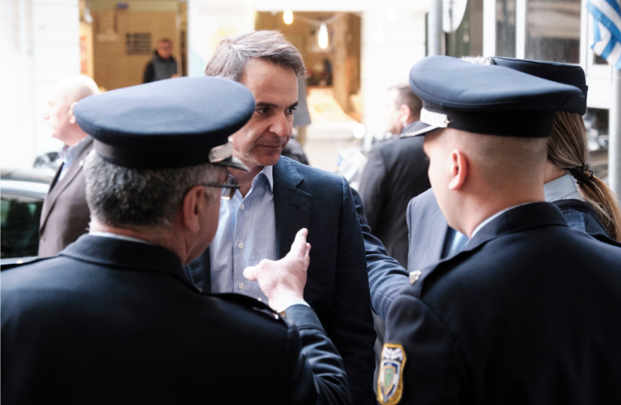 Μητσοτάκης από το Αστυνομικό Τμήμα Ακρόπολης: Καμία απολύτως ανοχή στη βία