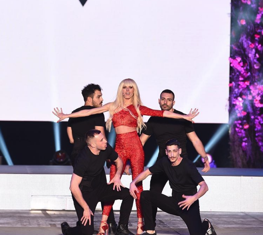 Madwalk 2019: Παρέλαση επωνύμων στο λαμπερό σόου - Έλαμψαν Ρουβάς, Φουρέιρα