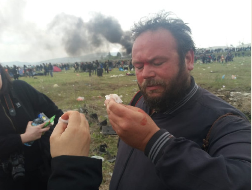 Νέα επεισόδια στα Διαβατά: Συγκρούσεις ανάμεσα σε πρόσφυγες και ΜΑΤ - Δείτε βίντεο 