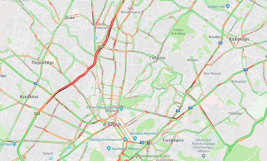 Κίνηση: Χαμηλές ταχύτητες στην Αθηνών-Λαμίας - Δείτε στον χάρτη της Google πού έχει μποτιλιάρισμα 