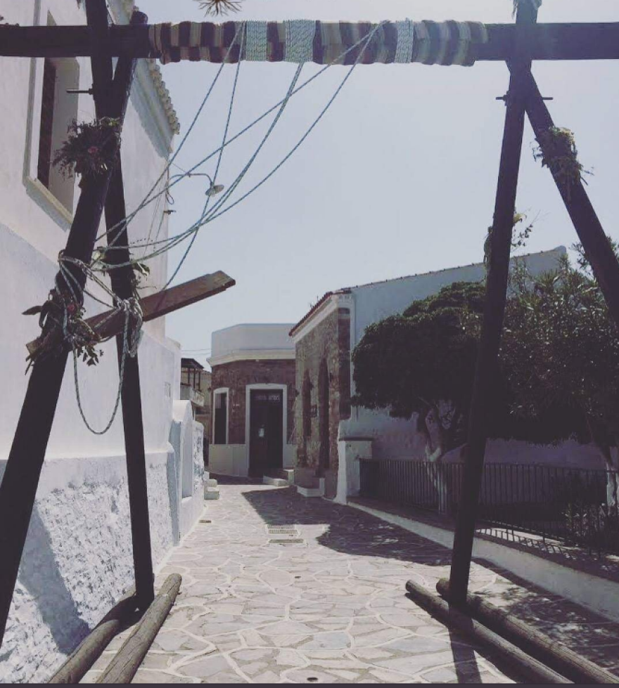 Πάσχα 2019: Οι Έλληνες γιορτάζουν και γλεντούν σε όλη τη χώρα