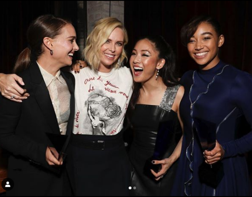 Σαρλίζ Θερόν: Ο άνδρας που θα με γοητεύσει πρέπει να έχει αίσθηση του χιούμορ 