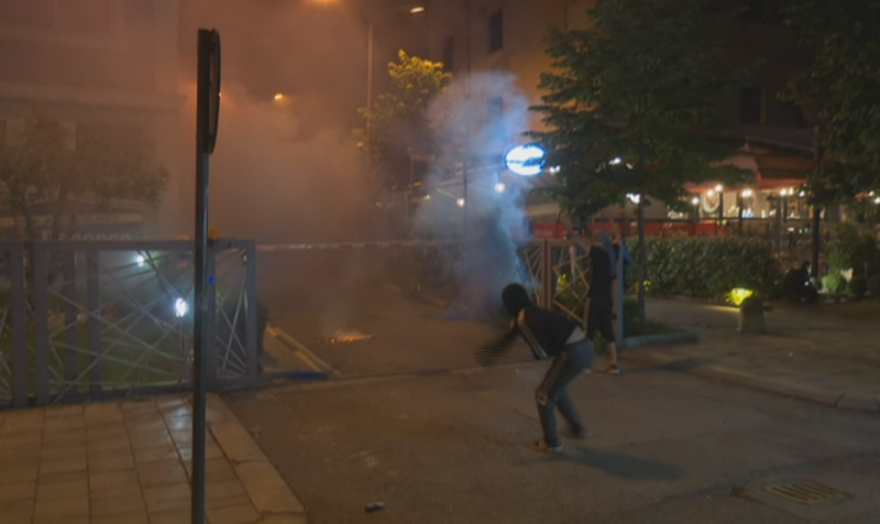 Τίρανα: Τραυματίες διαδηλωτές και αστυνομικοί στην διαδήλωση κατά του Ράμα