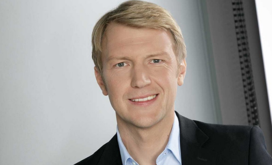 Κομισιόν - Debate για την Προεδρία: Αυτοί είναι οι δημοσιογράφοι που θα «στριμώξουν» τους έξι υποψηφίους