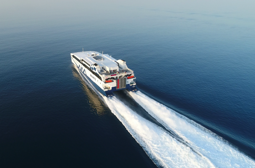 WorldChampion Jet: Η Seajets εγκαινίασε το πλοίο που μπήκε στα ρεκόρ Γκίνες