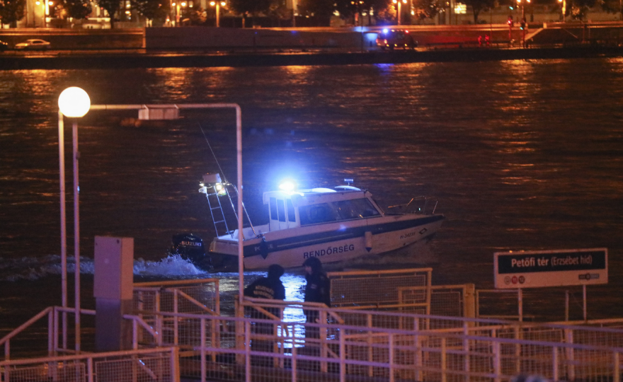 Ουγγαρία: Ανετράπη ποταμόπλοιο στον Δούναβη - Επτά νεκροί και πολλοί αγνοούμενοι