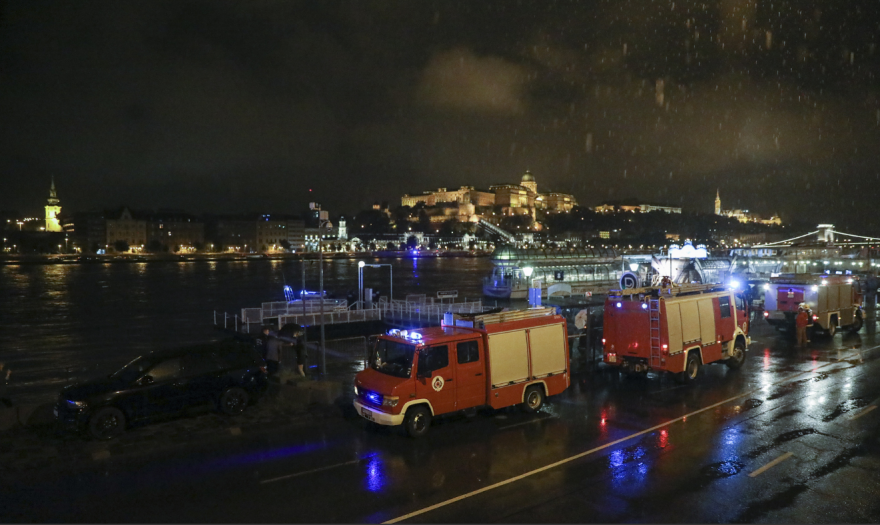 Τραγωδία στον Δούναβη: Στους οκτώ οι νεκροί - Μειώνονται οι ελπίδες για τους 20 αγνοούμενους