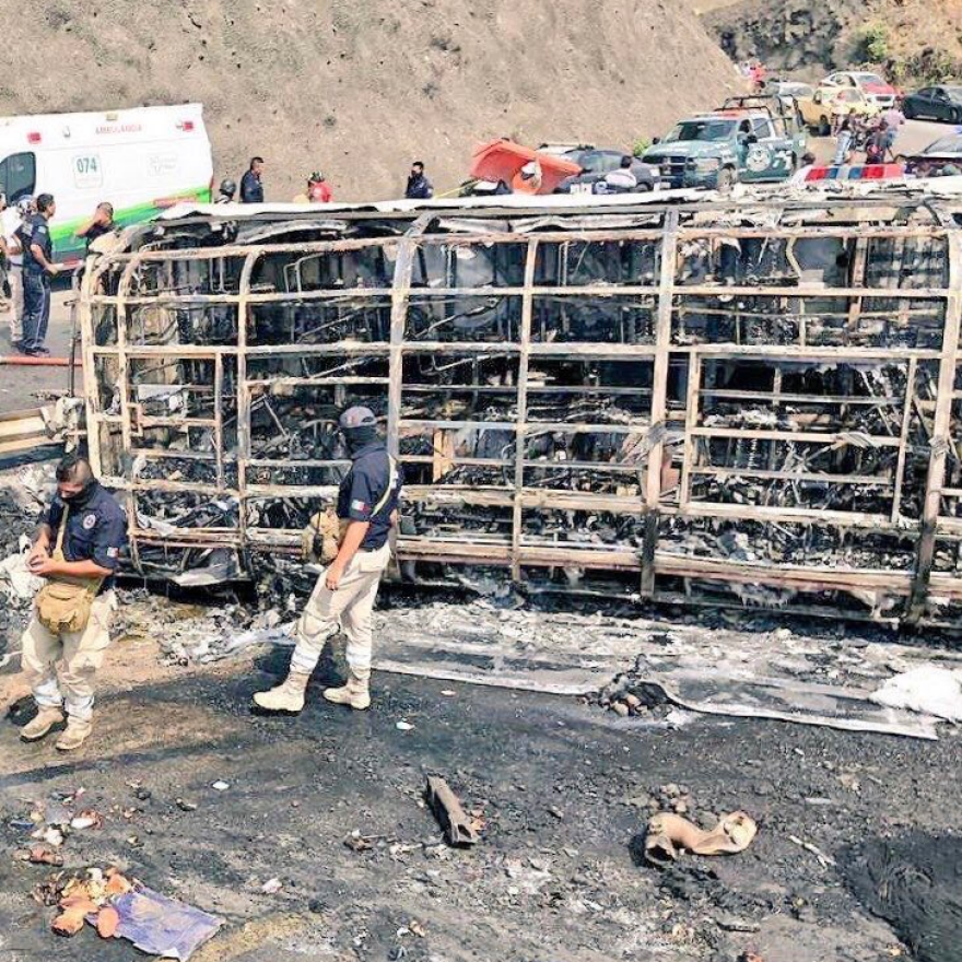 Τραγωδία στο Μεξικό: 23 νεκροί από σύγκρουση λεωφορείου με βυτιοφόρο