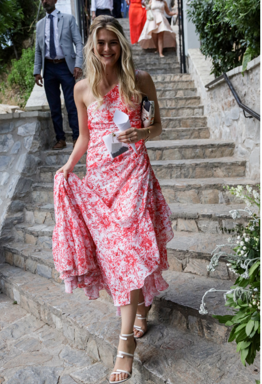 Γάμος Μπαλατσινού - Κικίλια: Υπέρλαμπρες και τρισευτυχισμένες οι κόρες της Τζένης