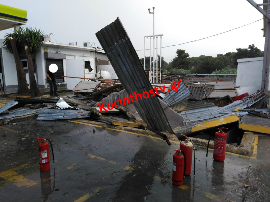 Πλημμύρισε η Κόρινθος από την νεροποντή