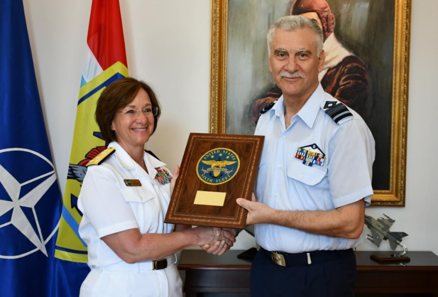 Στην Ελλάδα η διοικητής του 6ου Στόλου των ΗΠΑ 