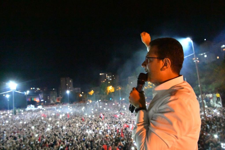 «Κάηκε» η Κωνσταντινούπολη μετά τη νίκη Ιμάμογλου - Ήττα «ράπισμα» για Ερντογάν