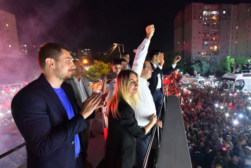 «Κάηκε» η Κωνσταντινούπολη μετά τη νίκη Ιμάμογλου - Ήττα «ράπισμα» για Ερντογάν