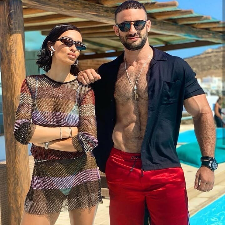 Η Ελένη Φουρέιρα... αναστάτωσε τη Μύκονο με το σέξι μαγιό της