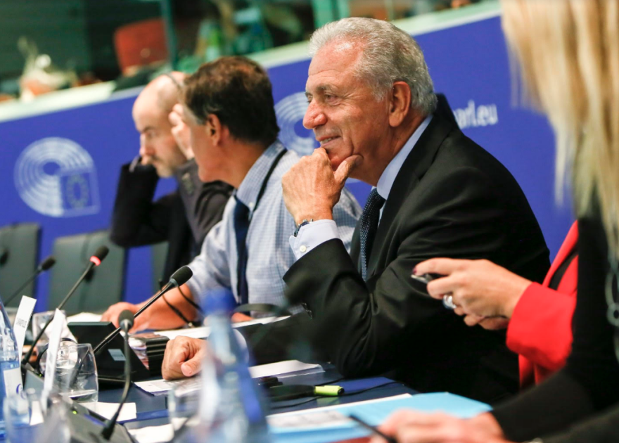 Κομισιόν: Θερμή αποχαιρετιστήρια εκδήλωση για τον Δημήτρη Αβραμόπουλο