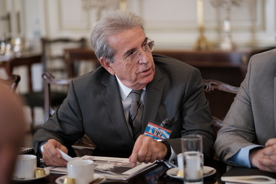 Ο αντικαπνιστικός νόμος σε «πρώτο πλάνο»: Συνάντηση στο Μέγαρο Μαξίμου ενόψει της πλήρους εφαρμογής του