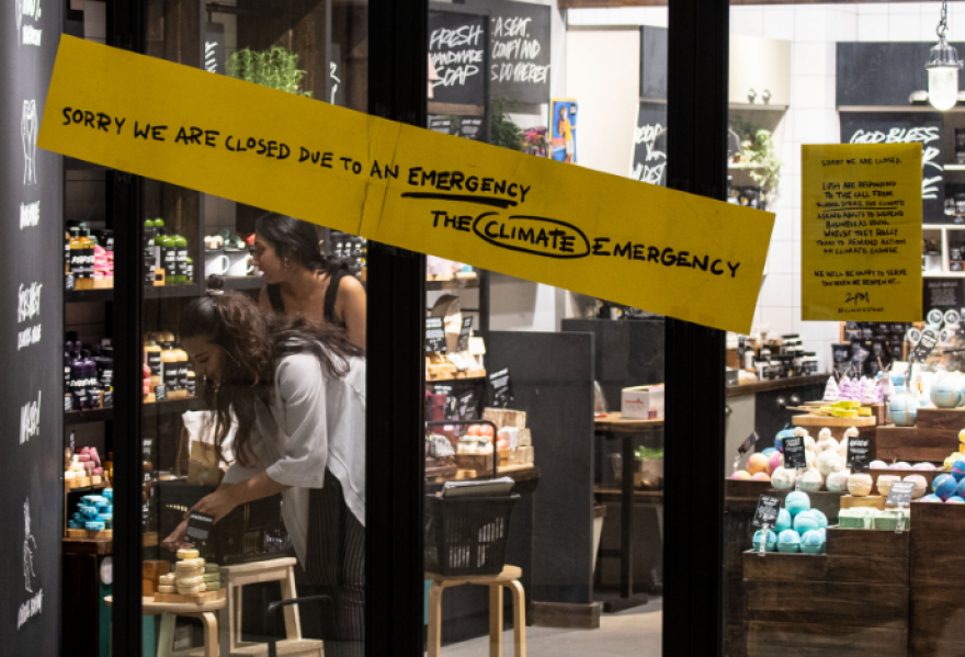 Μαθητές από όλο τον κόσμο στους δρόμους για την κλιματική αλλαγή