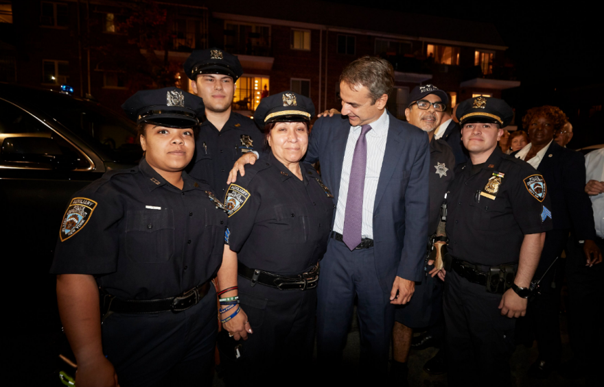 Μητσοτάκης στην Αστόρια: «Το 2023 επιτέλους θα ψηφίσετε από το μόνιμο τόπο διαμονής σας»