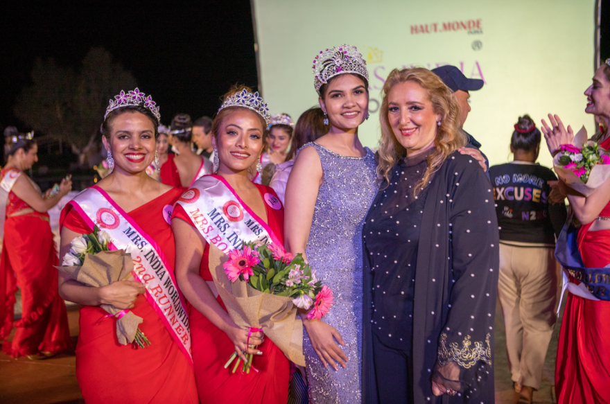 Mrs India Worldwide 2019: Δείτε φωτογραφίες από τις «κόκκινες» καλλονές 