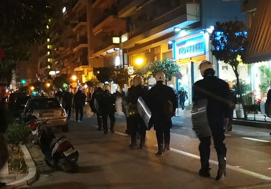 Πολυτεχνείο: Μικροεπεισόδια σε βάρος βουλευτών και στελεχών του ΣΥΡΙΖΑ στον Βόλο