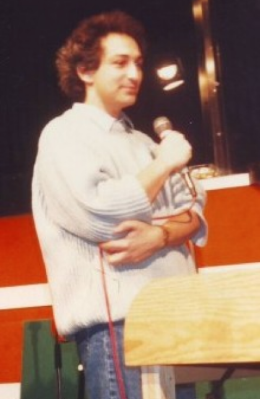 Michel Berger: H Google τιμά με doodle τον Γάλλο τραγουδιστή και συνθέτη