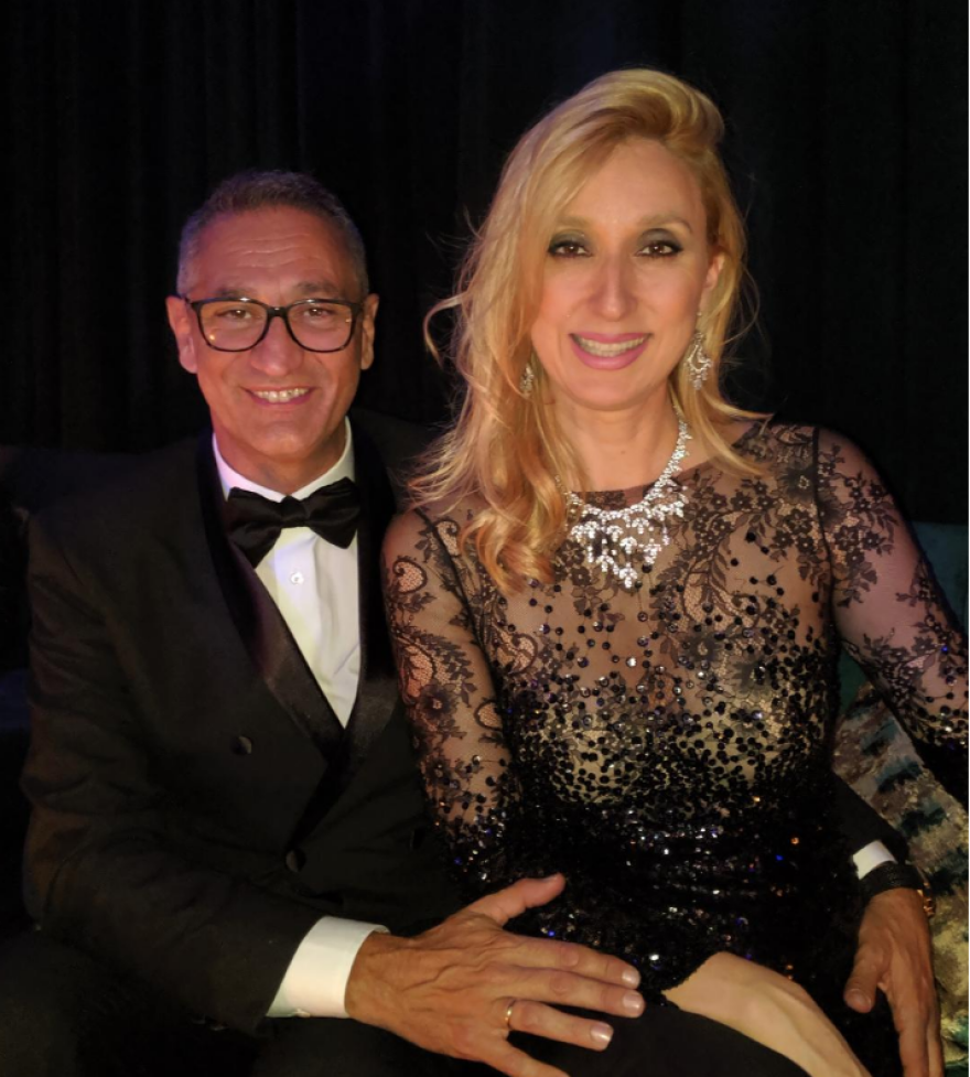 Η λαμπερή γαμήλια δεξίωση της Καίσαρη: Τα «αγγελάκια της Victoria's Secret» και τα αθλητικά της νύφης 