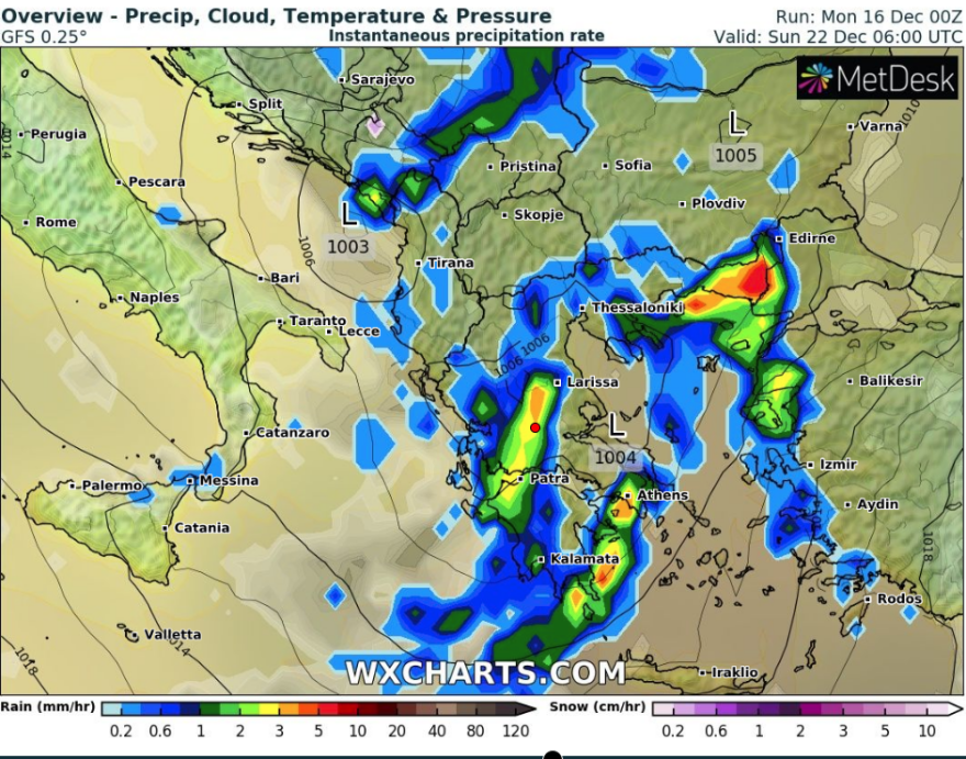 Τι καιρό θα κάνει Χριστούγεννα - Πρωτοχρονιά:  Οι πρώτες εκτιμήσεις «δείχνουν» βροχές - Δείτε χάρτες